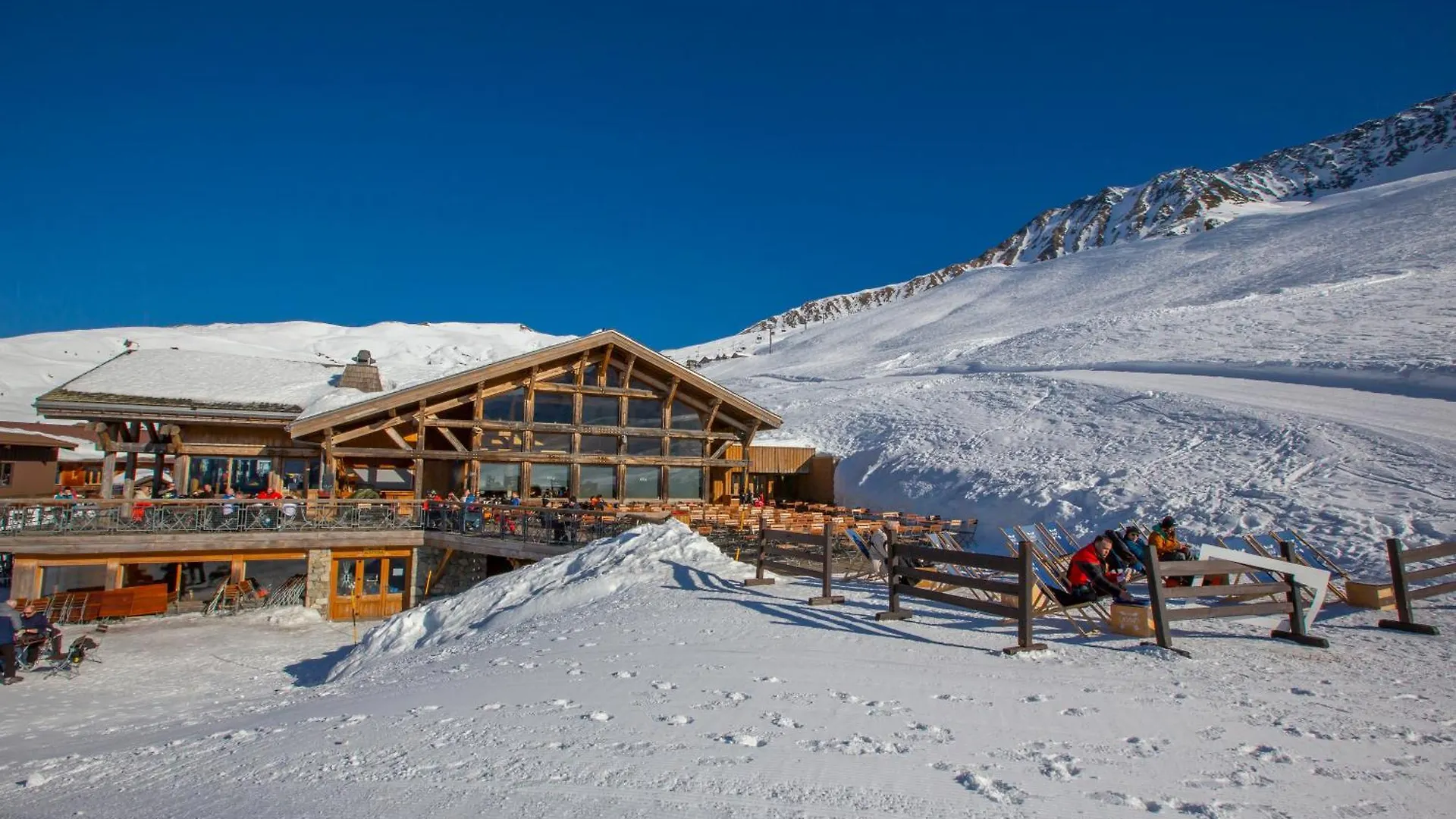 Apartment Residence Grand Roc - Campanules 411 - Happy Rentals Chamonix